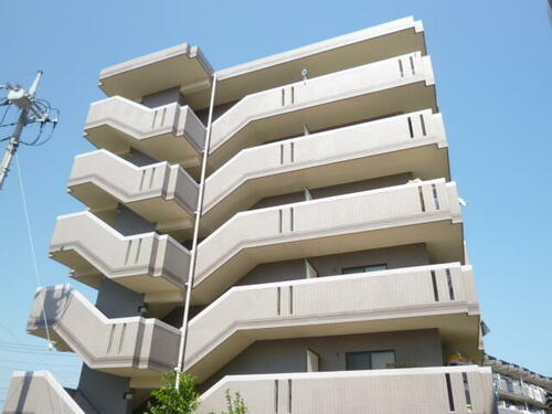 神奈川県藤沢市石川２丁目 6階建 築26年3ヶ月