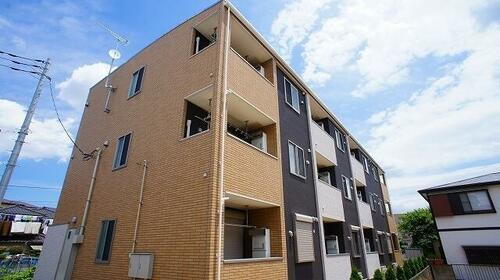 カーム・ハイツ 3階建