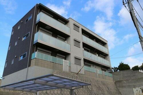 兵庫県神戸市垂水区潮見が丘１丁目 3階建 築5年6ヶ月