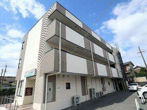 奈良県奈良市宝来３丁目 築18年4ヶ月 3階建