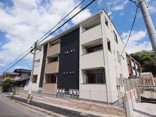 グッドライフ別所Ⅱ 3階建