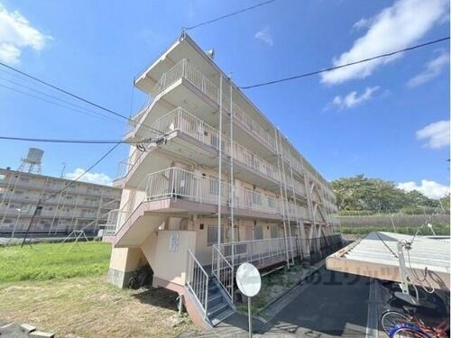 奈良県橿原市見瀬町 4階建