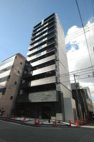ララプレイス大阪新町ヴェレ 12階建