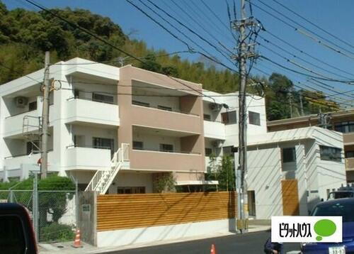 メルベーユ比良 3階建