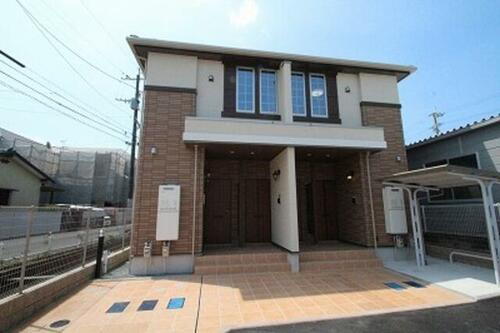 熊本県熊本市中央区八王寺町 築9年6ヶ月 2階建