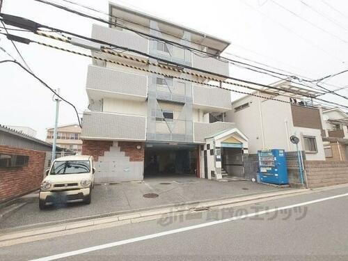 大阪府東大阪市池之端町 築31年12ヶ月 4階建