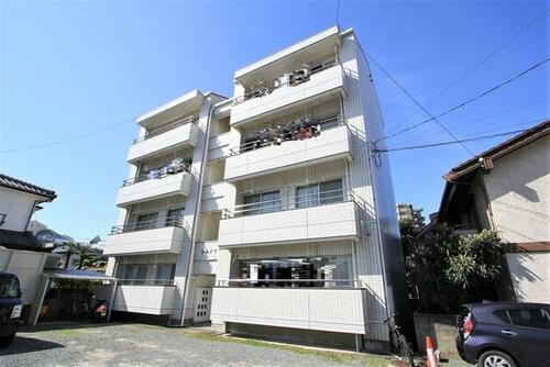 愛媛県松山市宮西１丁目 賃貸マンション