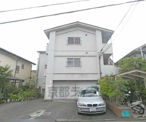 ジャルダン等持院 3階建