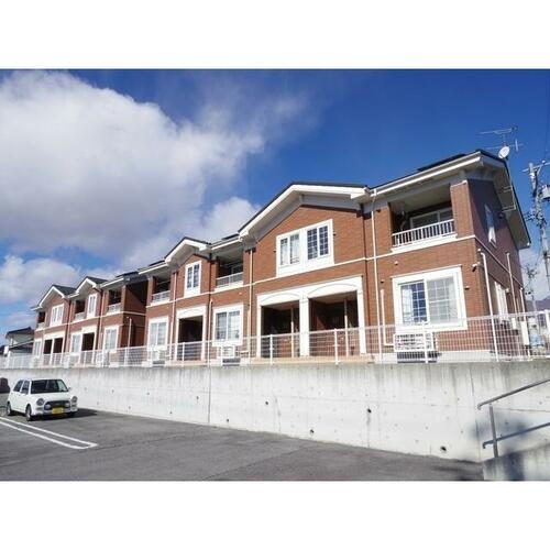 長野県小諸市丙 2階建
