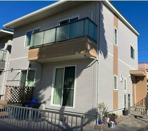 矢曽根町赤地戸建 2階建