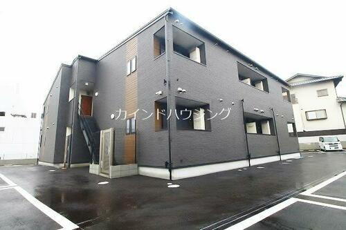 ｅｍｕ 2階建