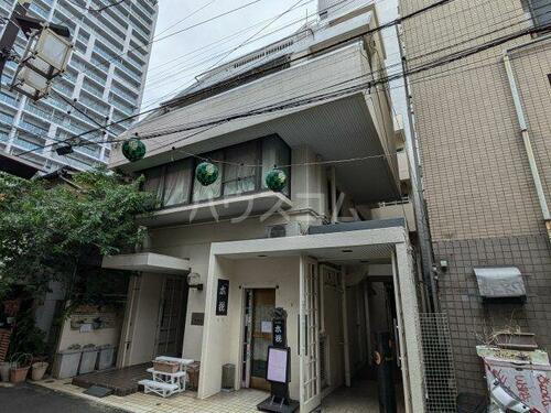 東京都中野区中野５丁目 4階建