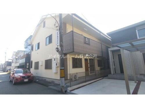 広島県呉市広本町２丁目 2階建