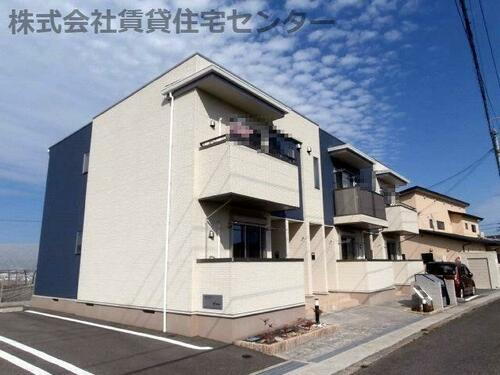 和歌山県紀の川市桃山町調月 2階建