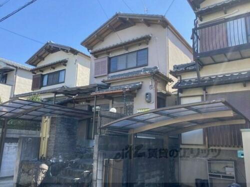 大阪府枚方市長尾元町７丁目 2階建