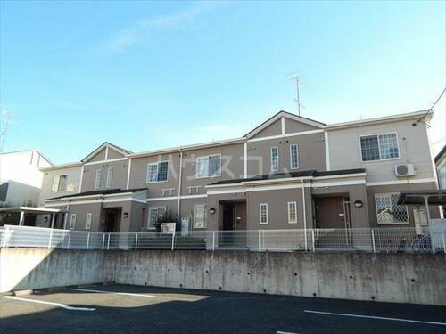 埼玉県鴻巣市大間２丁目 2階建