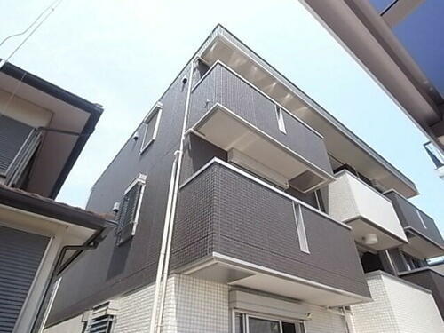 兵庫県尼崎市大西町１丁目 3階建