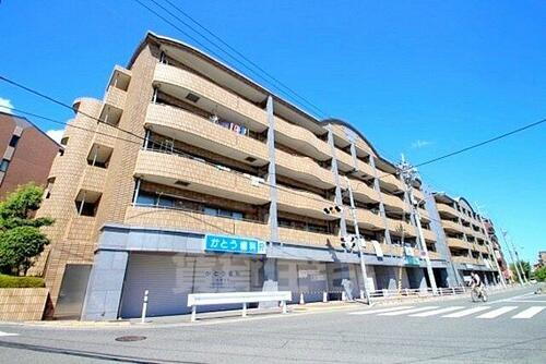 大阪府吹田市佐井寺３丁目 5階建