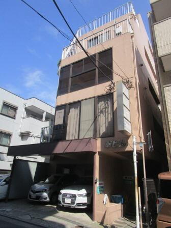 サイワイビル 6階建