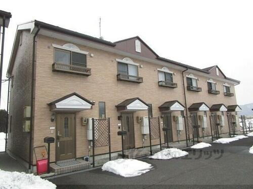 滋賀県長浜市木之本町千田 2階建