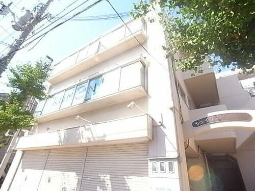 兵庫県尼崎市東園田町３丁目 3階建