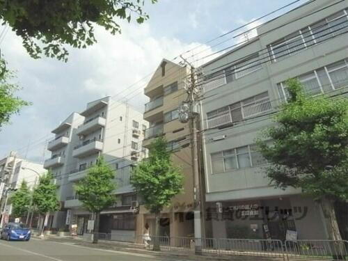 京都府京都市中京区大宮通御池下る三坊大宮町 5階建