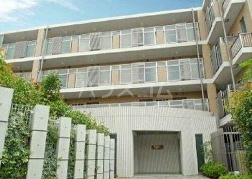 プラムガーデン関根 4階建