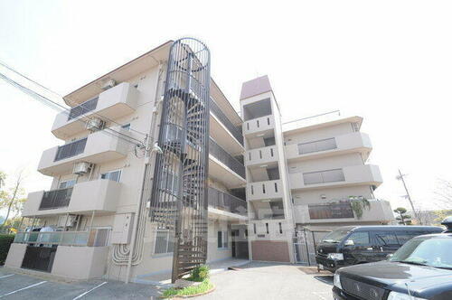 兵庫県伊丹市荻野２丁目 賃貸マンション