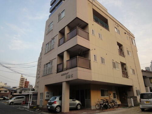 フロンティア麻里布 4階建