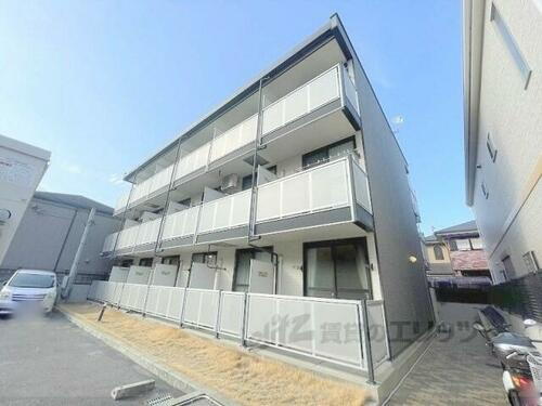 大阪府東大阪市花園東町２丁目 3階建