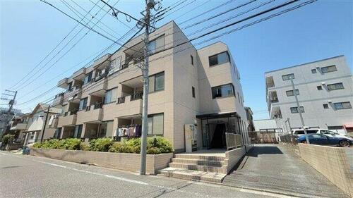 エクセルブラウン 3階建
