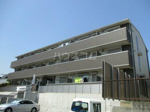 愛知県刈谷市高津波町３丁目 3階建