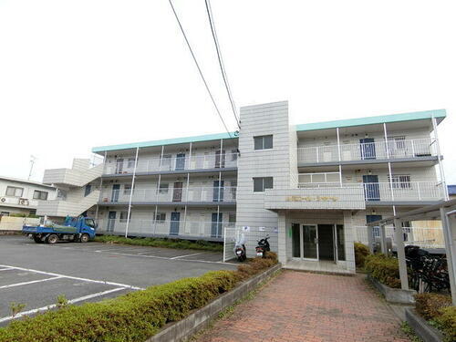 ルミエール・シャトレ 3階建