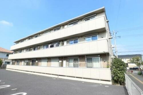 サフィール 3階建