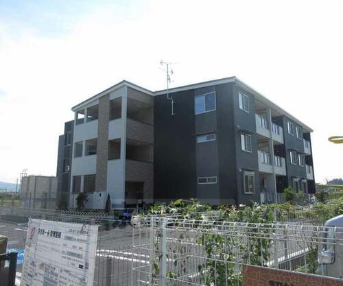 京都府京田辺市宮津佐牙垣内 3階建 築2年11ヶ月