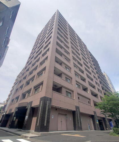 レジデンス横濱リバーサイド 15階建