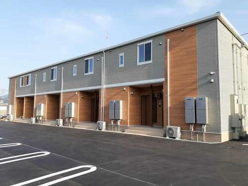 愛媛県新居浜市中筋町１丁目 賃貸アパート