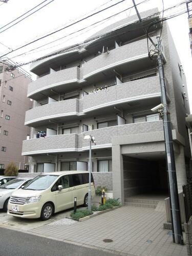コモドーレ 4階建