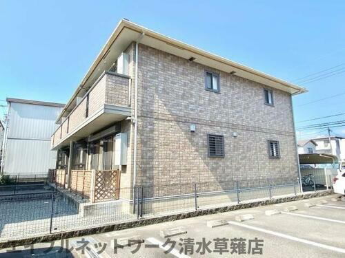 静岡県静岡市葵区瀬名川３丁目 2階建