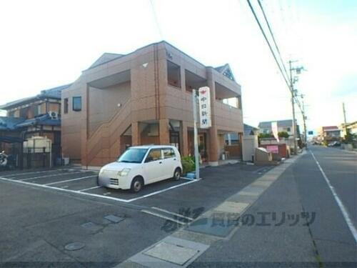 滋賀県草津市野村４丁目 2階建