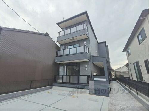 京都府京都市伏見区向島西堤町 3階建 