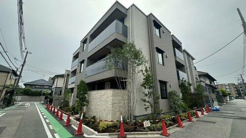 兵庫県西宮市甲子園砂田町 3階建 