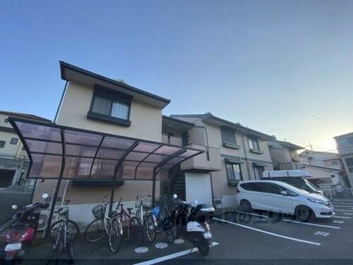 ヴィラージュＮ　２棟 2階建