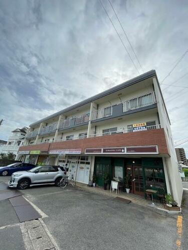 兵庫県姫路市田寺１丁目 3階建