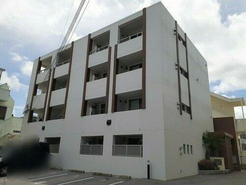 沖縄県那覇市首里石嶺町２丁目 賃貸マンション