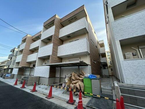 兵庫県尼崎市東園田町６丁目 3階建 築1年4ヶ月