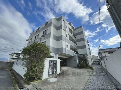 サンメゾン忍海 5階建