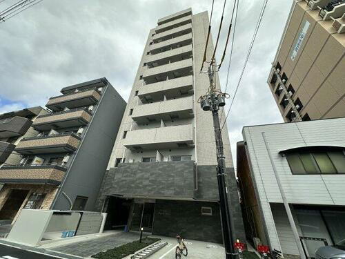 兵庫県尼崎市神田北通６丁目 11階建