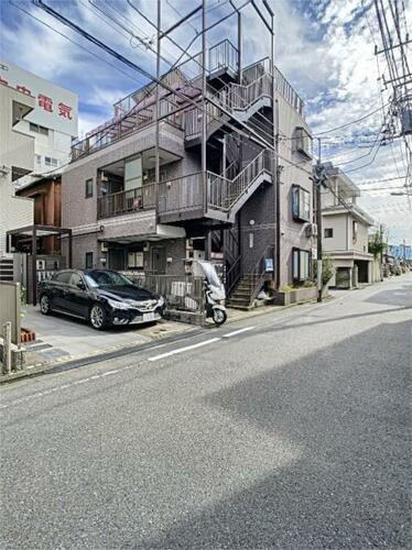 第七喜作ビル 3階建