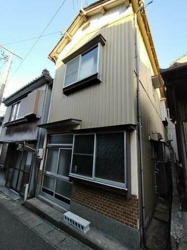 三国町北本町１丁目貸家 2階建